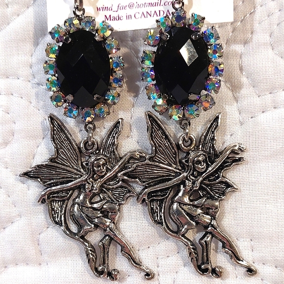 Ruffles & Stripes Women's Large Iridescent Gem and Fairy Dangle Earrings NWT - Picture 2 of 2